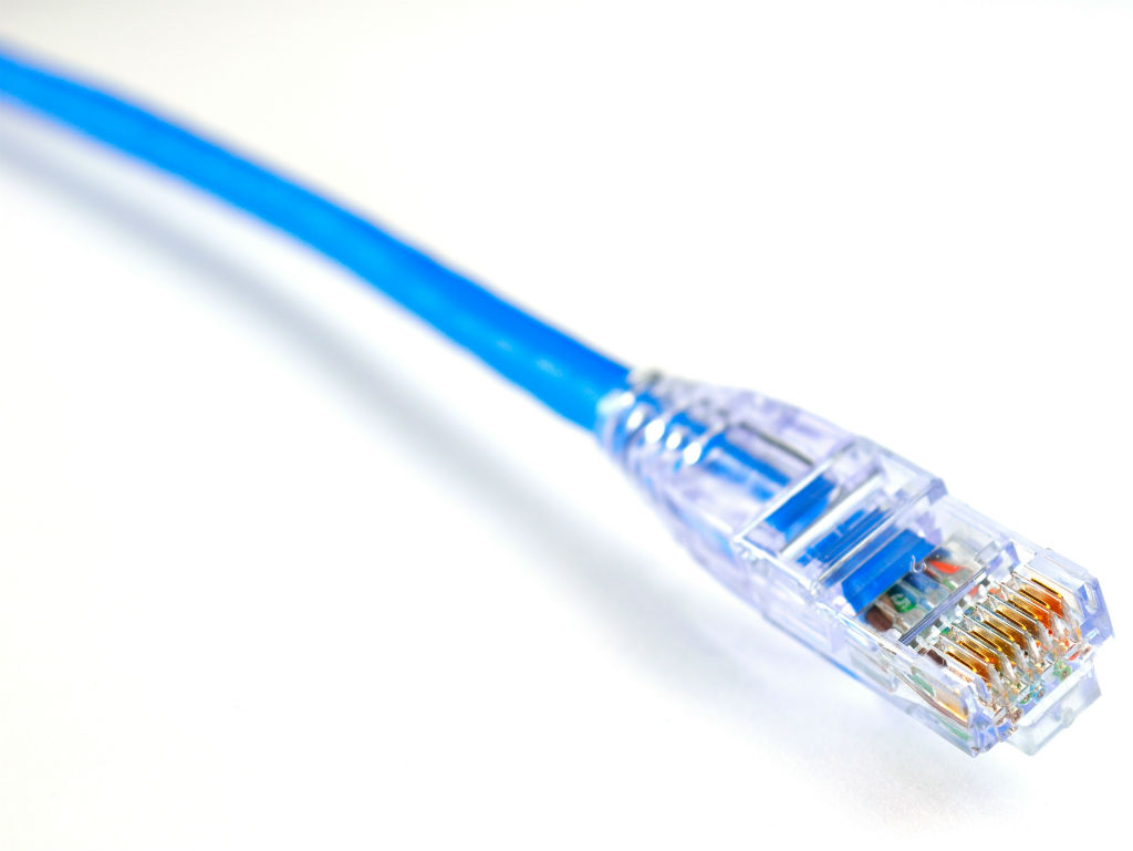 CoderDojoColomb's tweet card. La banda ancha llegó a casi todos los municipios de Colombia, o al menos, llegó el cable pues las brechas digitales en el país son varias.