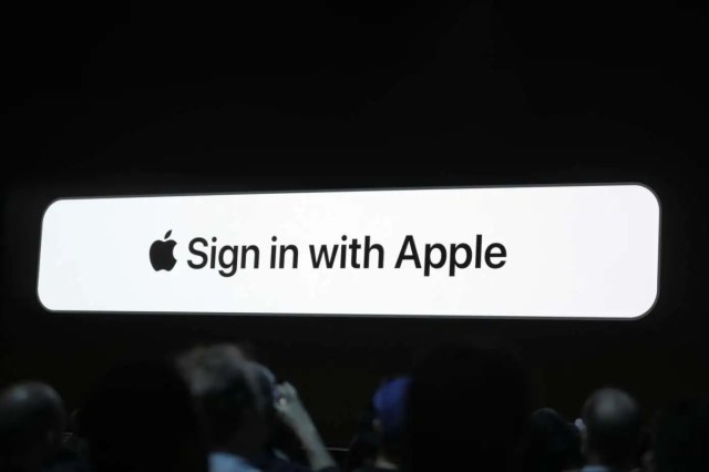 JoelKingsley's tweet card. In this post, I will show you a clean way to implement “Sign in with Apple” in a SwiftUI app using the Firebase SDK.