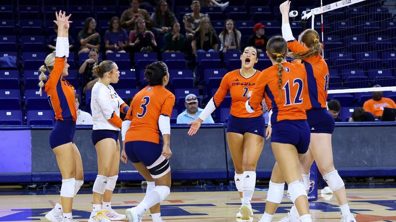 uttylerpatriots's tweet card. ODESSA, TEXAS – UT Tyler volleyball continued their strong start to LSC play with a 3-0 win over UT Permian Basin on Friday night.