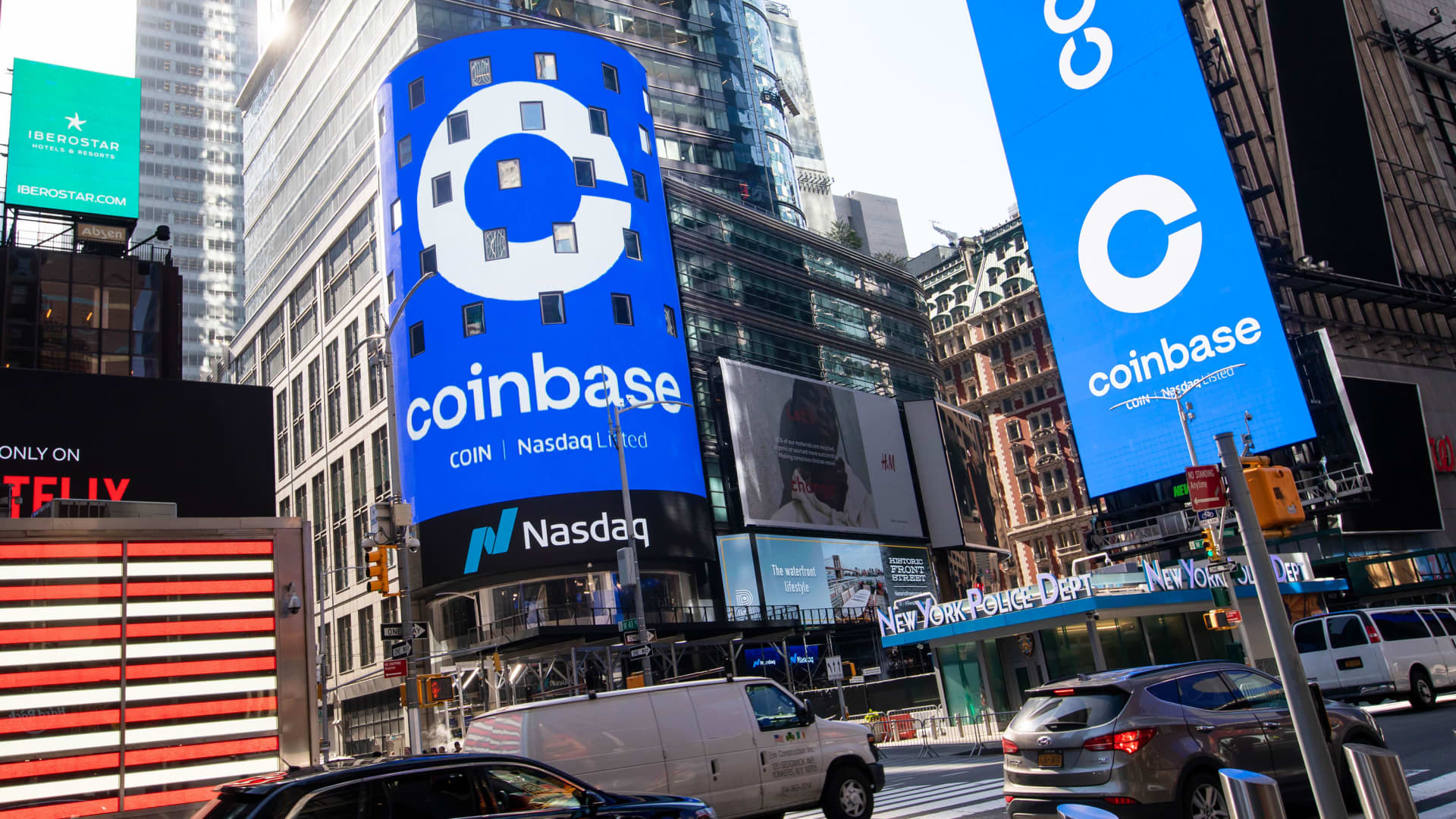 CNBC's tweet card. Coinbase revenue tripled from last quarter, as the price cryptocurrencies took off in 2021.