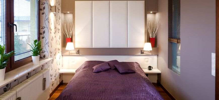 Life_BreakDown's tweet card. Are you looking to make the most of your small bedroom area? Then here are 10 smart solutions to help you do just that.