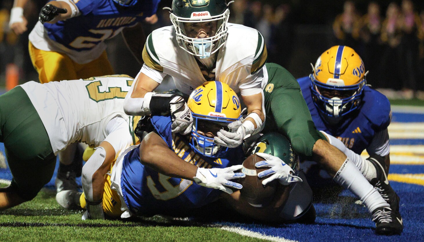 michaelsobrien's tweet card. Warren senior Aaron Stewart is the best running back in the state. There are very few who would argue with that statement. The Illinois recruit also may be the most important player to his team in...