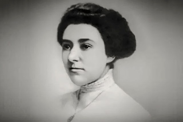 diariesofnote's tweet card. Minnie VautrinPhoto: Nanjing Normal University Born in Illinois in 1886, Minnie Vautrin became an unlikely hero in 1937 during one of history’s darkest episodes. As a missionary and educator,…