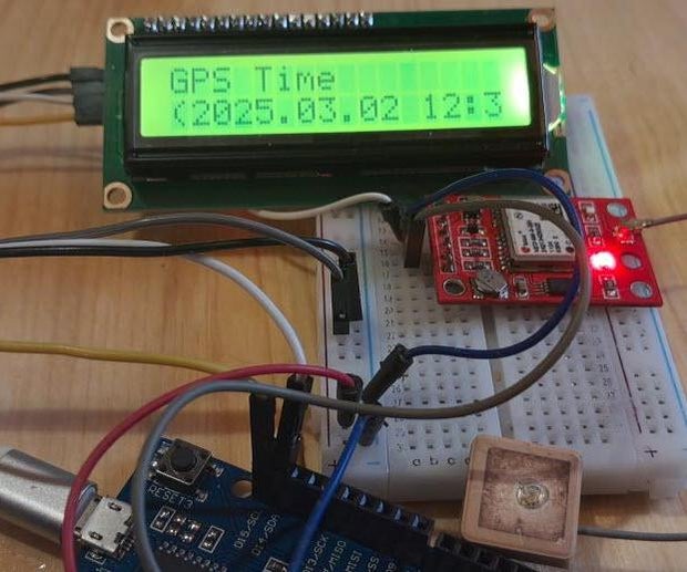 Visuino's tweet card. GPS Time & Internet Time As a Backup Using Visuino: In this Visuino project, ensure accurate timekeeping with a dual-source system! The ESP8266-D1 Arduino-compatible board retrieves time from the...