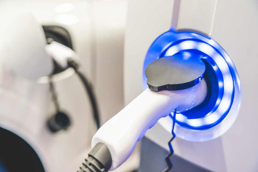 SCUpstate's tweet card. South Carolina passed a bill to ban utility-funded EV chargers, promoting a free-market approach and opening doors for private charging station investment.