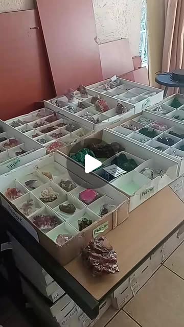 sharonwaddingto's tweet card. Sharon Flax Waddington (@funkybazarcrystals) • Instagram video