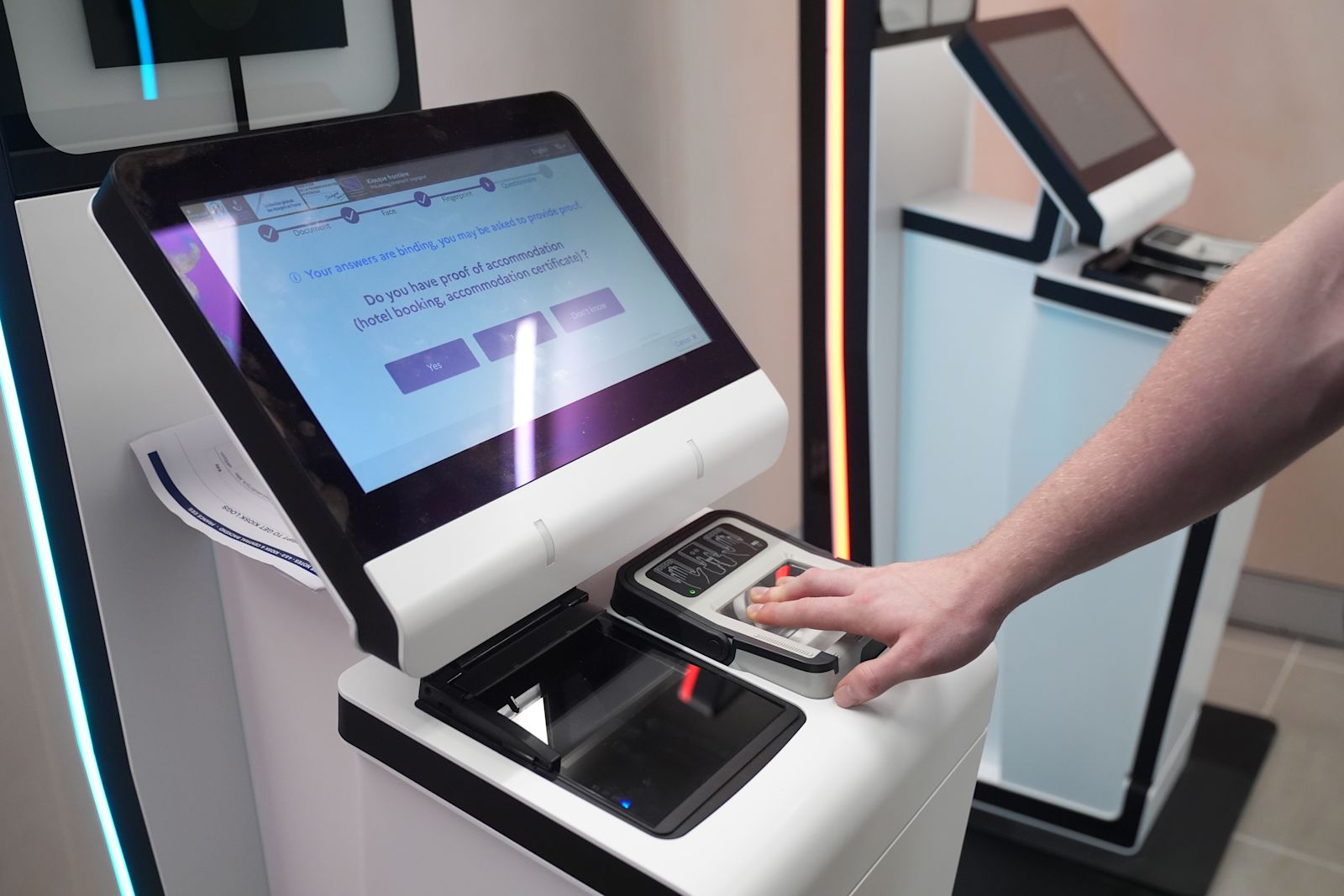 PeterStefanovi2's tweet card. The new system will eventually replace the need for border officers to stamp passports, but experts are warning to expect delays as it is introduced. | ITV National News