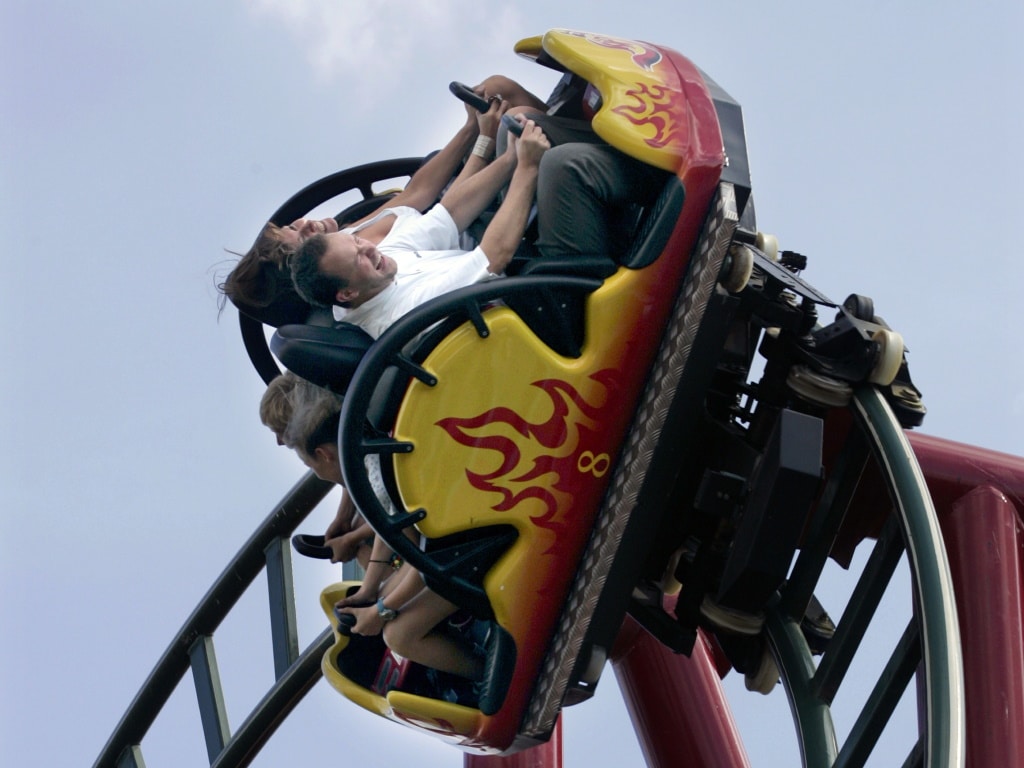 AttractionsNear's tweet card. The horseshoe turn is essentially a 180degree turnaround with high banking so that riders are tilted at the top at the element. The horseshoe is named that way because the element is shaped roughly…