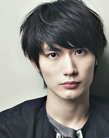 Banbi86828723's tweet card. 画像・写真｜『Act Against AIDS 2015』出演が決まった三浦春馬 5枚目 ／ Perfume、ポルノら『AAA』出演第1弾発表「ちょこっとリニューアル!?」