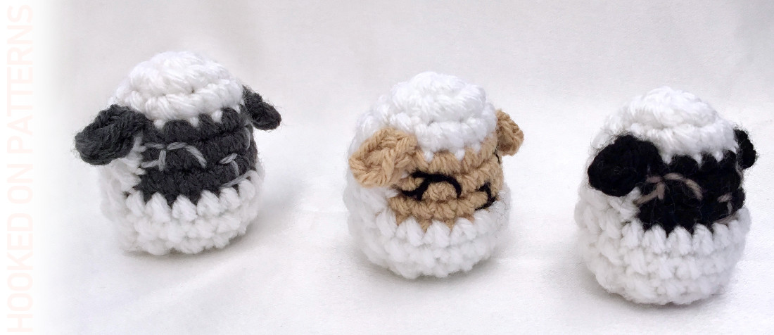 hookedpatterns's tweet card. A free lamb egg cosy crochet pattern, part of my Easter crochet along. Also includes a bunny and chick, and a pencil toppers design.