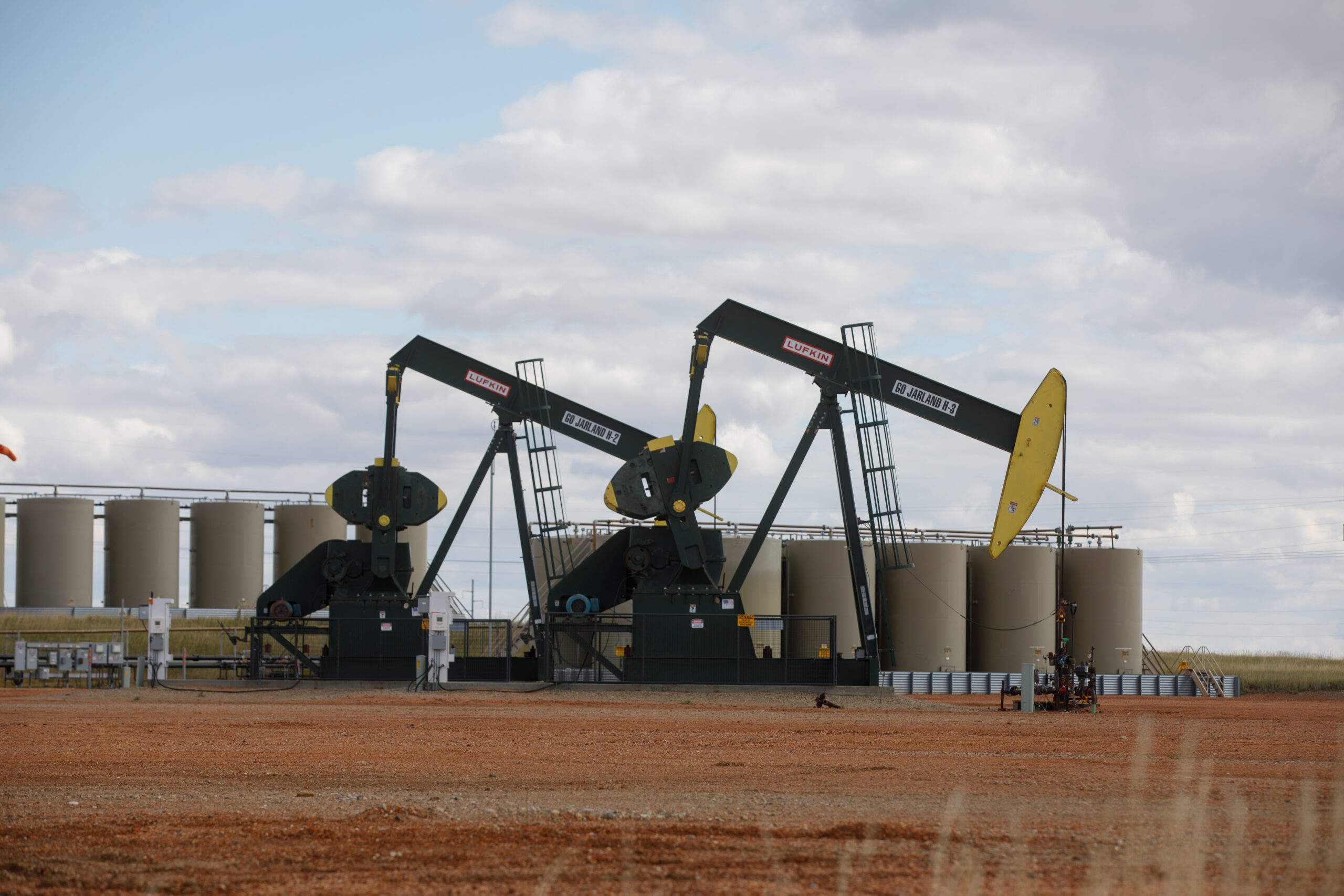 DarkPulseTech's tweet card. A pipeline leak in northwest North Dakota has spilled an estimated 20,000 barrels, or 840,000 gallons, of crude oil and produced water onto agricultural land, the Department of Environmental Quality...