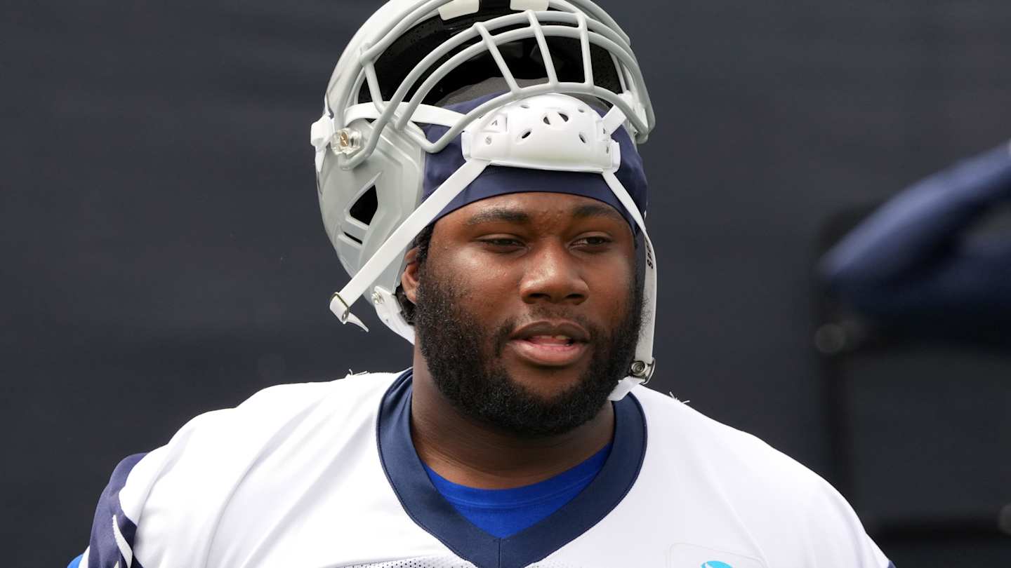 SilverBlueScoop's tweet card. Dallas Cowboys offensive lineman Nate Thomas has been fined for going full