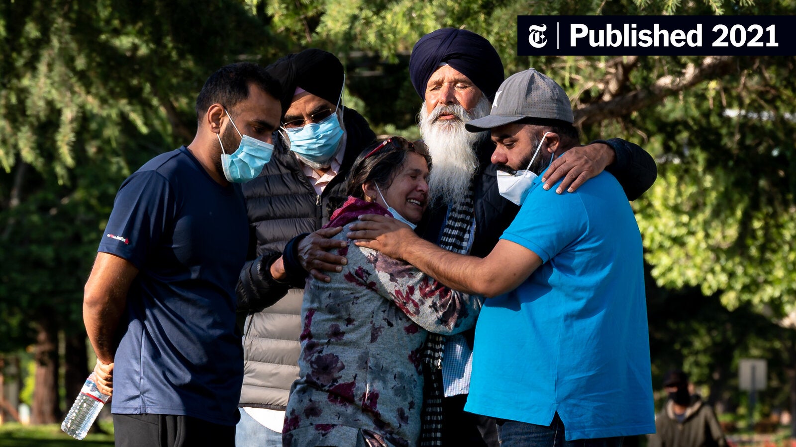 nytimes's tweet card. The gunman, a maintenance worker at a transit agency in Silicon Valley, killed nine of his colleagues years after federal officials uncovered a notebook with his complaints.