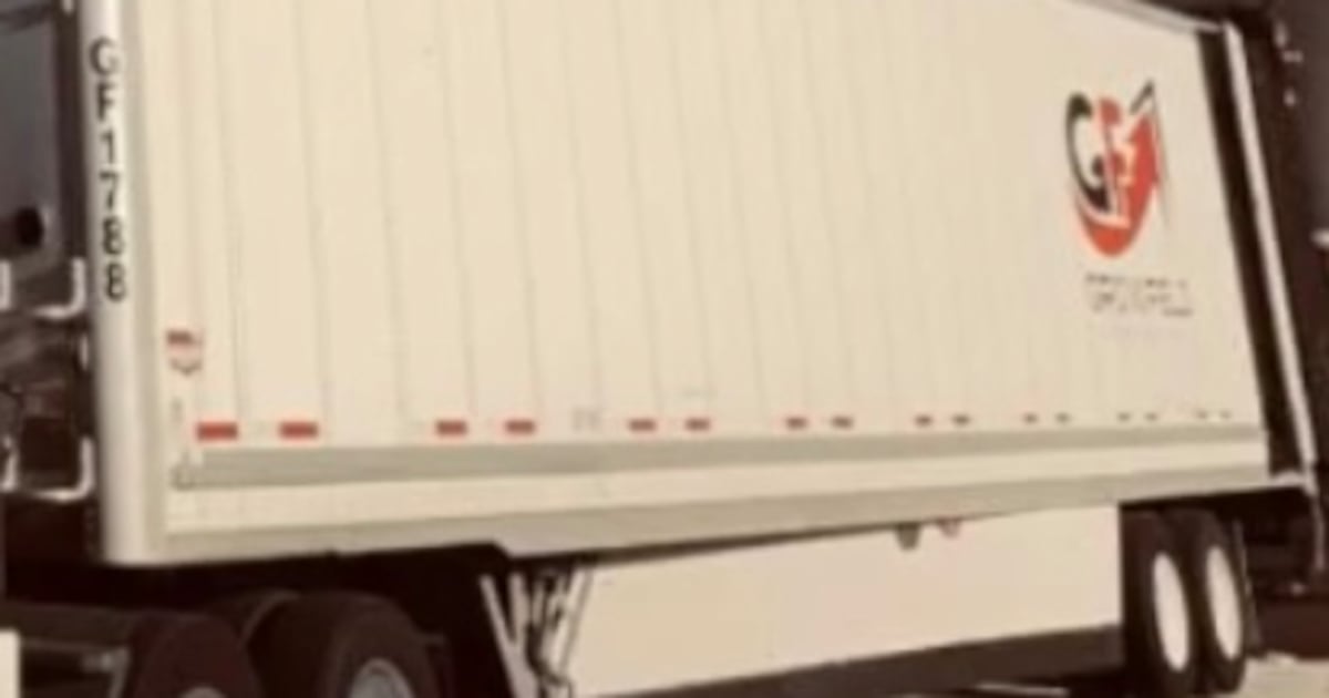 TrackemGPS's tweet card. The Essex County OPP is looking to find a stolen semi-trailer, taken from a Tecumseh address.