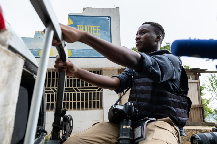 manonglobensky's tweet card. Mars 2024, les groupes criminels envahissent le centre-ville de Port-au-Prince. L’Agence France-Presse, qui n’a plus de photographe sur place depuis quelques jours, demande au jeune Clarens Siffroy...