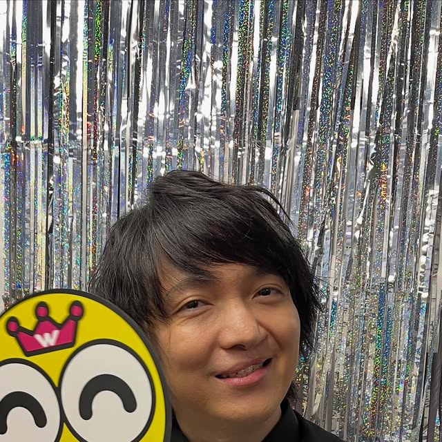 vpuFRRGcJop9BxR's tweet card. お笑いの日 (@owaraiday) • Instagram photo