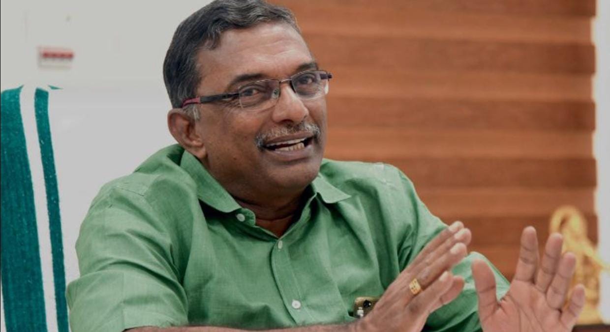 ForensicDocExam's tweet card. A Padmakumar held a media briefing on Sunday, where he maintained that the board under his leadership had acted lawfully and transparently.
