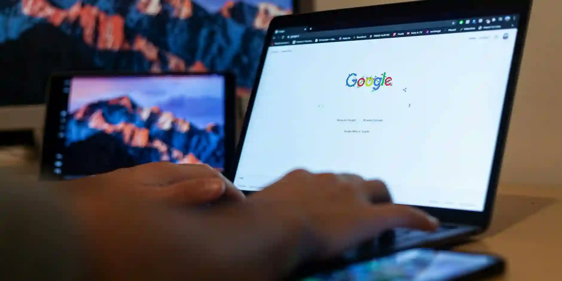 repuserve_'s tweet card. Uncover the effects of search engine algorithms on the legal sector and gain insights relevant to Manchester's legal landscape.