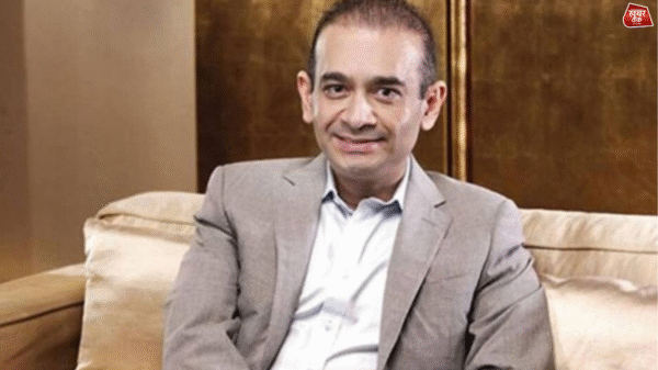 khabartaklive24's tweet card. Nirav Modi Extradition: लंदन की एक अदालत में फरार हीरा व्यापारी नीरव मोदी के प्रत्यर्पण पर नया विवाद खड़ा हो गया है। पंजाब नेशनल बैंक (पीएनबी) में 13,000 करोड़