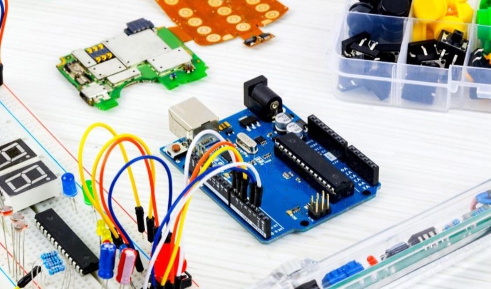 Arduino_ES_'s tweet card. Veamos como funciona el bus decomunicación SPI para NodeMCU con Arduino. NodeMCU está como dispositivo maestro y usamos Arduino uno como esclavo.