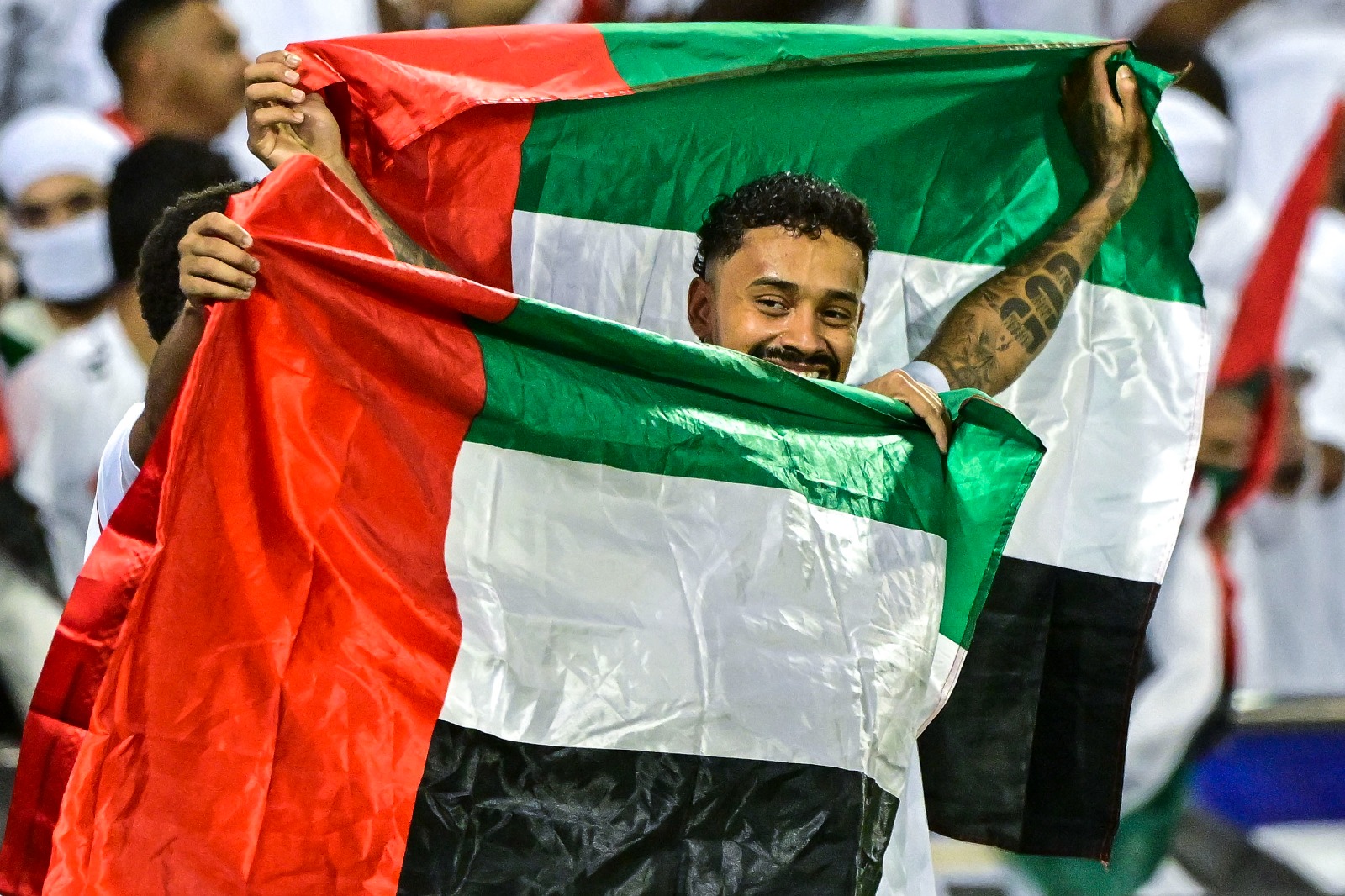 emaratalyoum's tweet card. أكد لاعب المنتخب الوطني كايو لوكاس أن مباراة «الأبيض» المقبلة أمام قطر، بعد غدٍ، في ملحق تصفيات قارة آسيا المؤهل إلى كأس العالم 2026، ستكون صعبة وتاريخية، مبيناً أن الفريق يجب أن يلعب 90 دقيقة من دون...