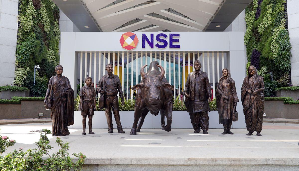 rdubey26's tweet card. The National Stock Exchange (NSE) faces around 170 million cyberattacks daily, requiring a dedicated team of 'cyber warriors' to work around the clock to ensure uninterrupted operations. The NSE...
