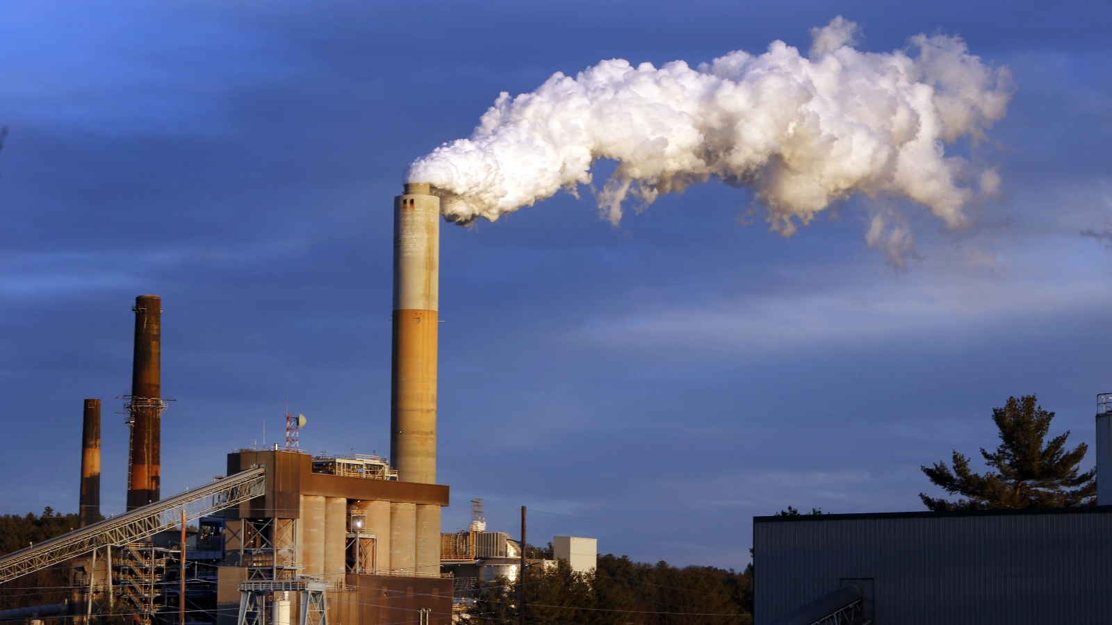 docsforclimate's tweet card. Poor economics drove the aging New Hampshire plant offline three years early, even as the Trump administration pushes to revitalize coal.