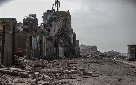 Tv3Blog's tweet card. Hamas pronta a liberare 20 ostaggi, Israele accelera lo scambio. Tregua al terzo giorno, vertice di pace domani a Sharm el Sheikh.