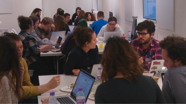 ClojureBridgeLN's tweet card. Saturday workshop learning Clojure with the help of a coach ([attend on Friday evening for an introduction and setup](https://www.meetup.com/london-clojurians/events/286542