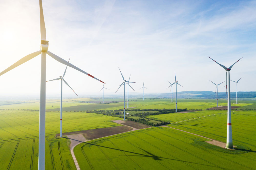 TechdataAbi's tweet card. "Wind power produced more electricity than gas for the first time in the UK across the first three months of the year."