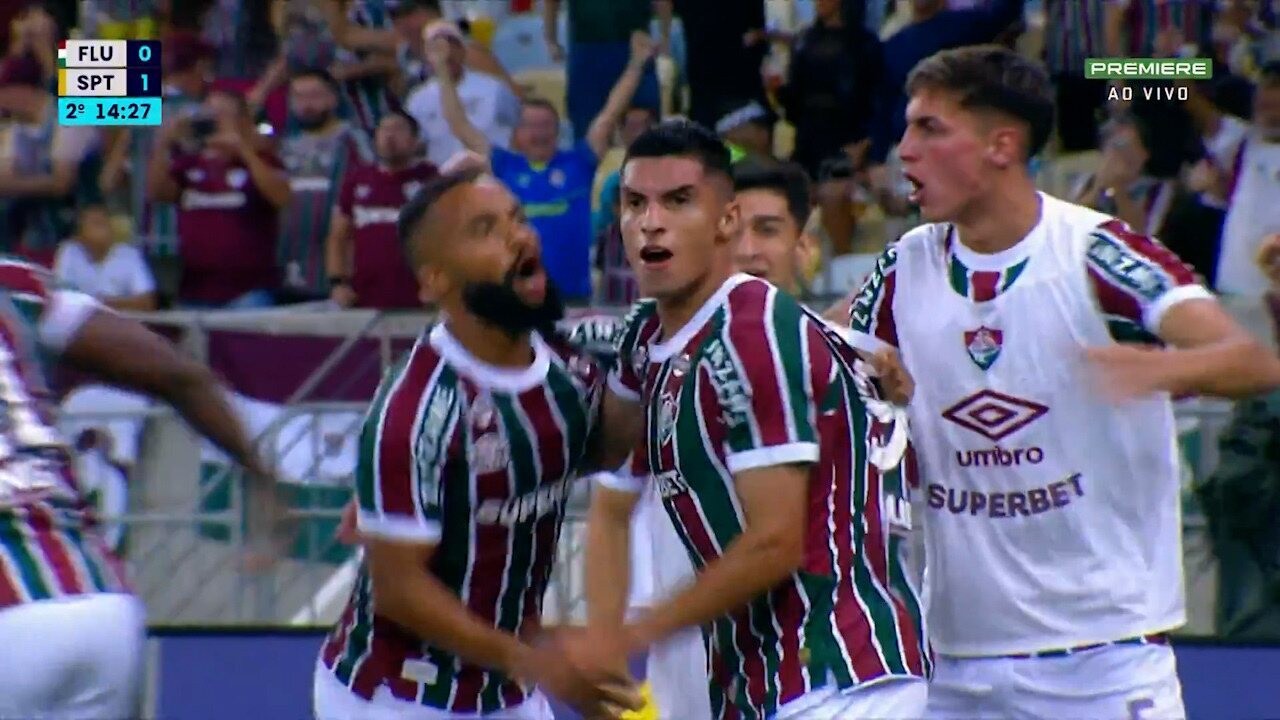 ge_flu's tweet card. Veículos de imprensa e perfis nas redes sociais da Colômbia e do Peru valorizaram a participação do atacante na goleada sobre o México, no último sábado