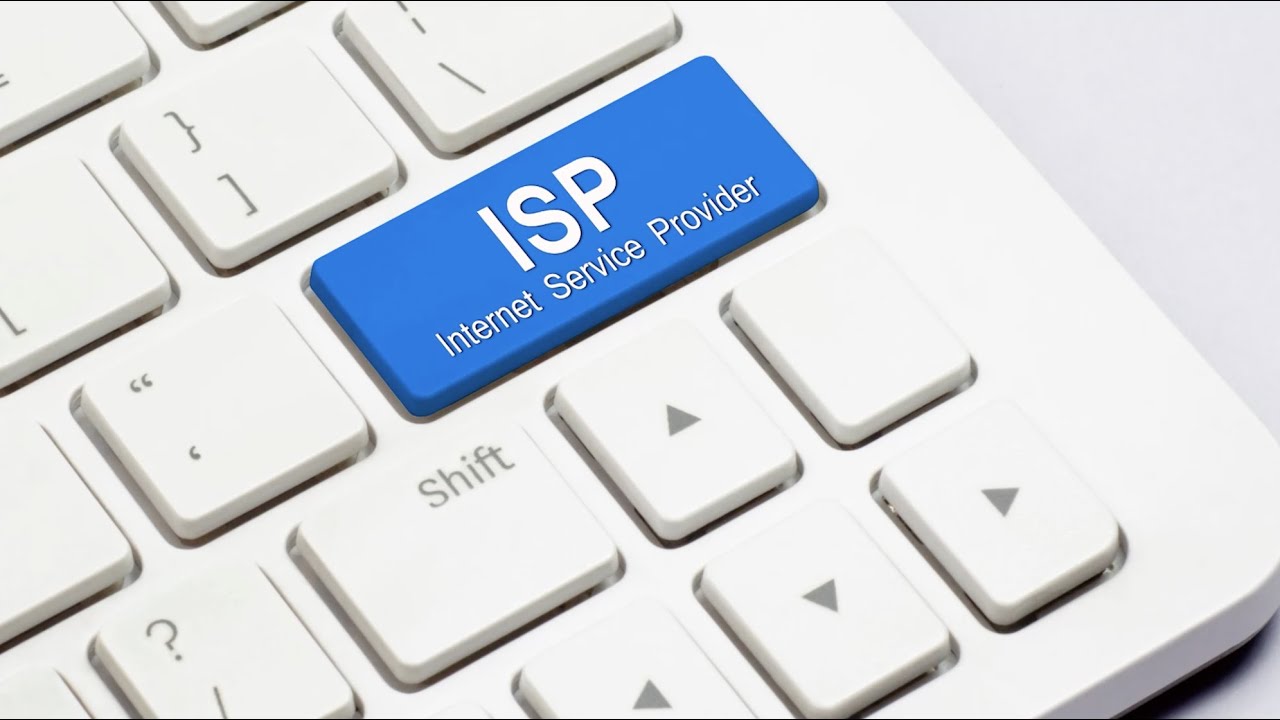 ComputerGeekWeb's tweet card. What is an ISP (Internet Service Provider)?