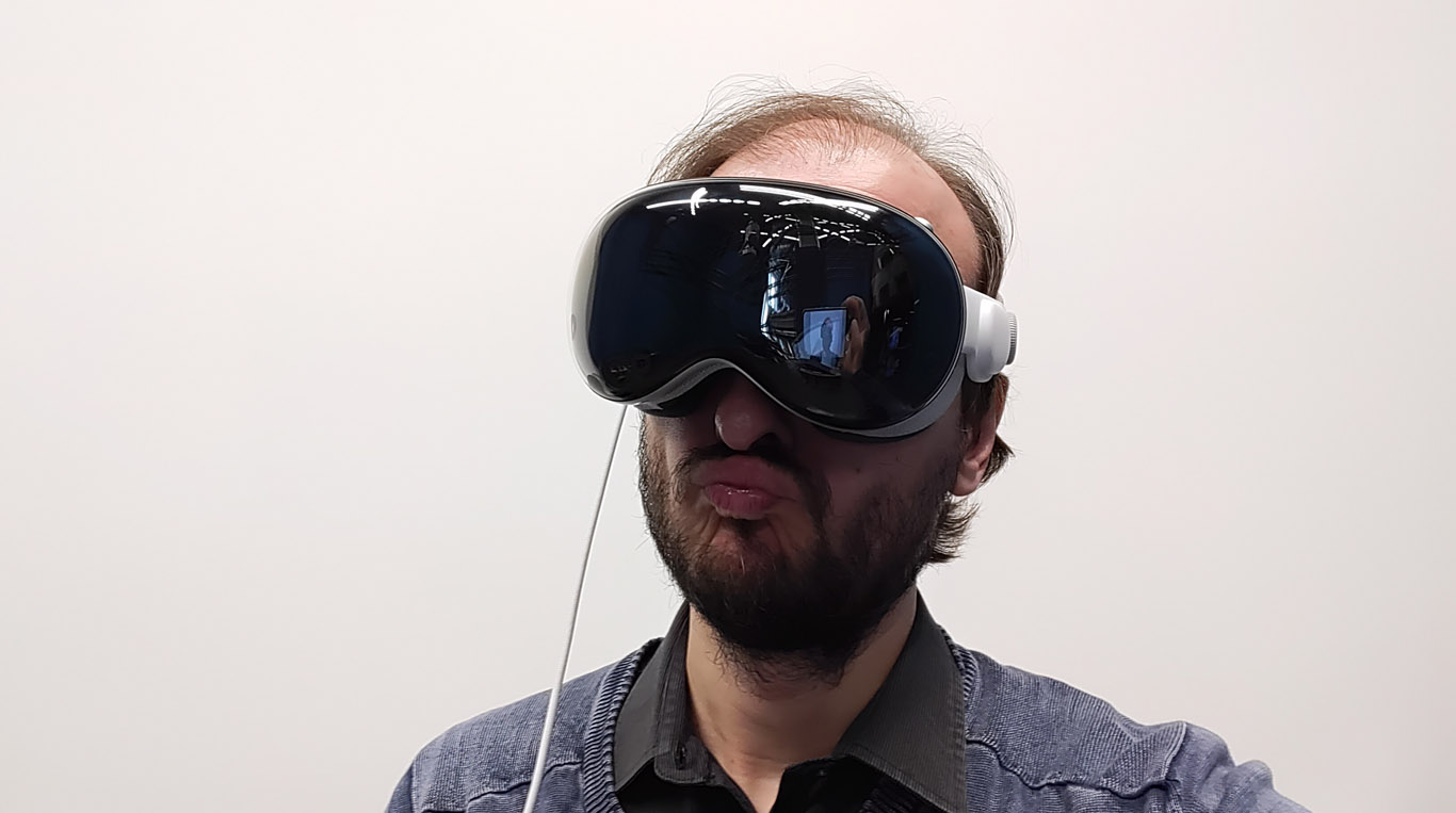 What2DoNext's tweet card. 2024 in XR: Reflecting on the past, envisioning the future. Explore the positive and negative aspects of the year and get valuable advice on navigating the ever-changing XR landscape.