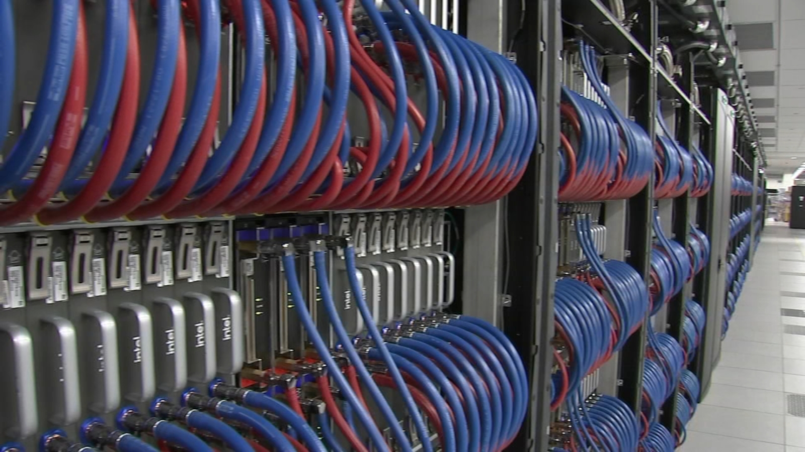 doescience's tweet card. A supercomputer located just 30 minutes from Chicago has the potential to change the course of American science.