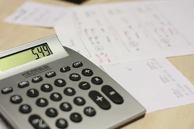 FormuleExcel's tweet card. Aujourd’hui je vais vous expliquer comment rajouter à la main dans un tableau croisé dynamique, un champ calculé selon une formule de votre choix. L’intérêt est que vous pouvez représenter le...