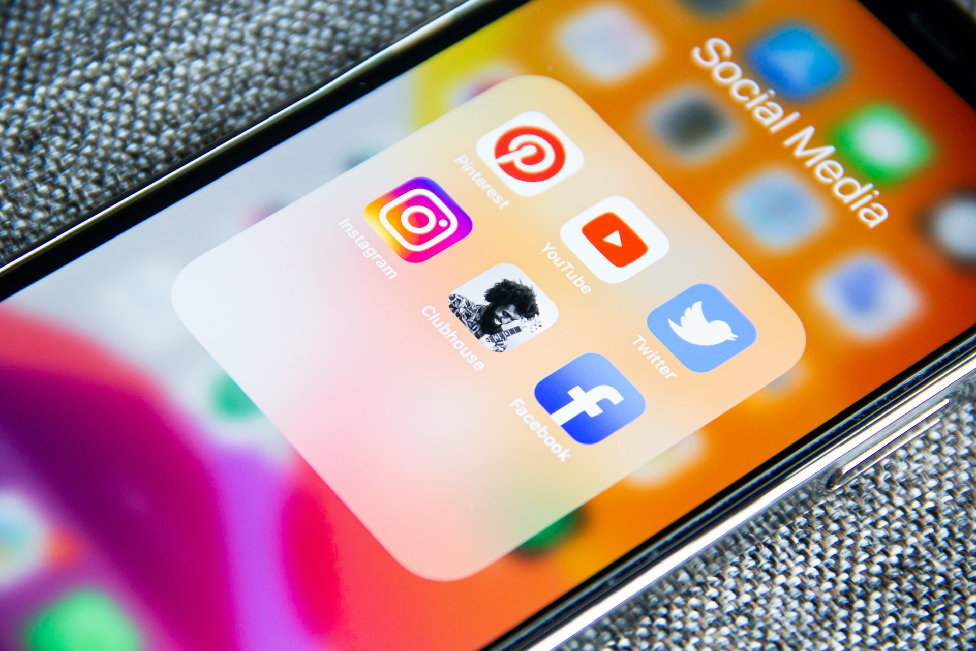 SmartDesignSol1's tweet card. UK brands spent the most on social media advertisements globally, despite engagement levels across social channels declining year-on-year.