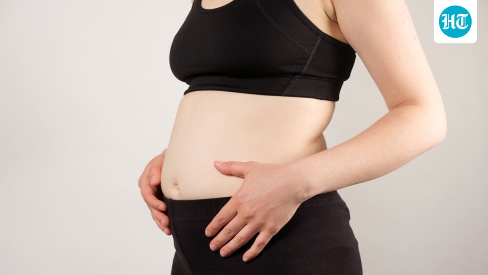 htlifeandstyle's tweet card. Do you always feel bloated after meals? AIIMS-trained gastroenterologist Dr Sethi shares 7 simple tips to avoid it, including chewing thoroughly. 
