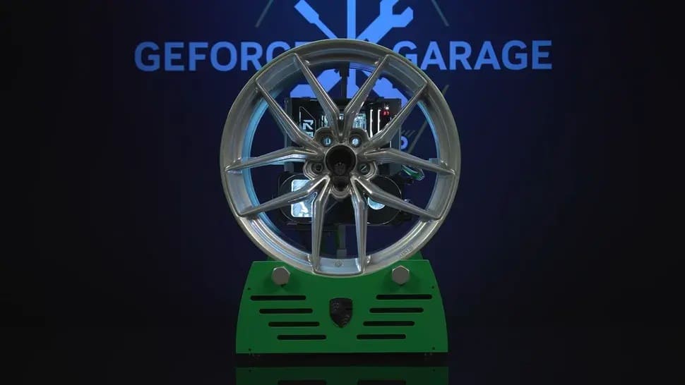 hardfanaticos's tweet card. NVIDIA y el modder JCustom crean un PC funcional dentro de una llanta de Porsche 911 Turbo S, encendido con una llave real del vehículo.