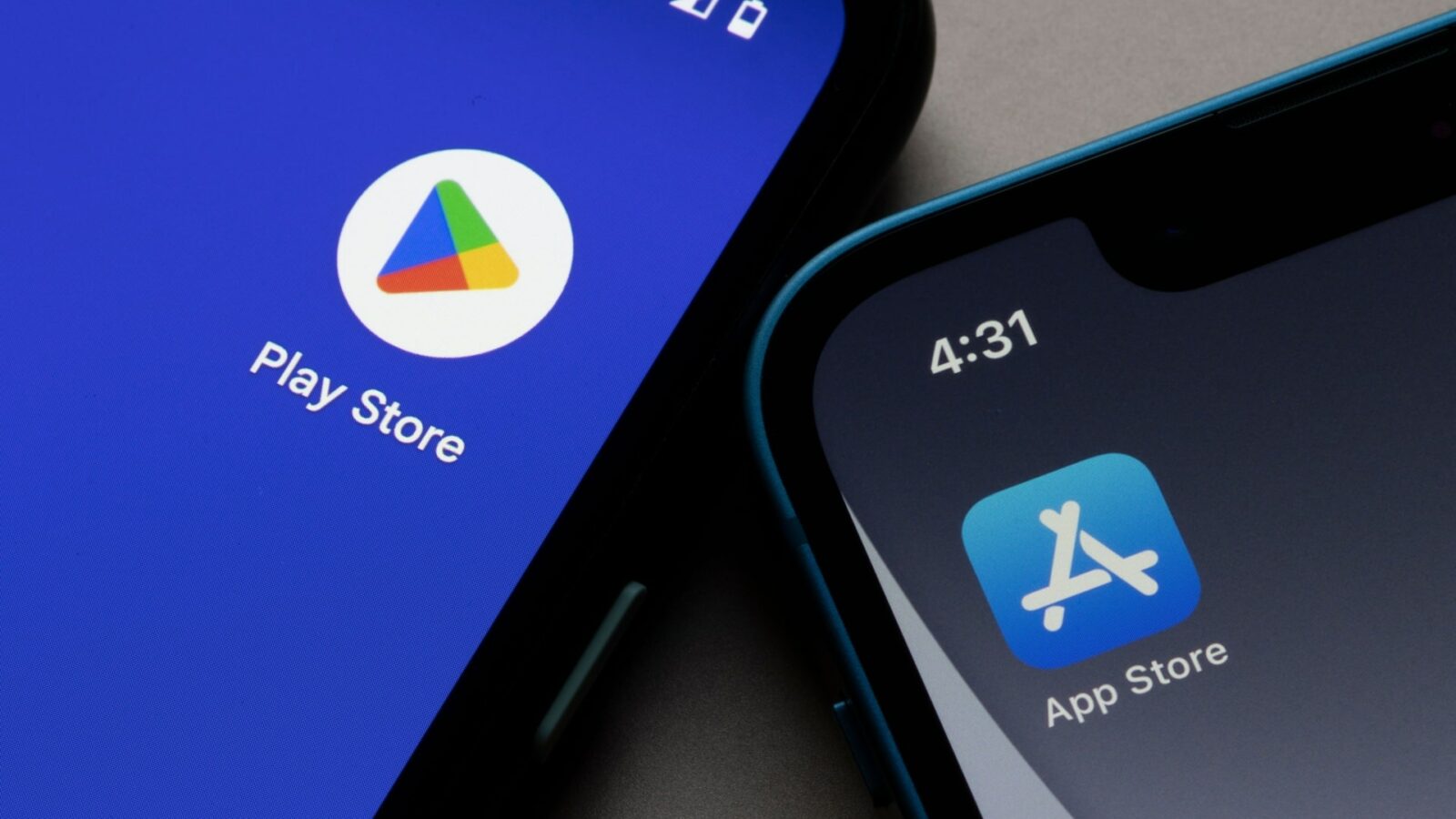 DomoGeek's tweet card. Google vient d’annoncer un changement majeur sur Android : il ne sera plus possible de distribuer des apps de manière anonyme.