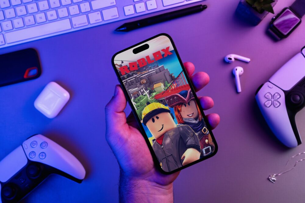 GNET_research's tweet card. Virtual Worlds, Real Threats: Violent Extremist Exploitation of Roblox and Wider Gaming Ecosystems