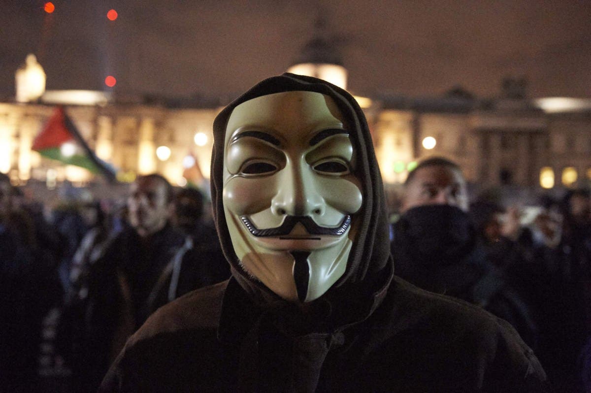 AgtechTutor's tweet card. "Fight for your heritage and honor, overthrow Putin's corrupt system that steals from your pockets," the PDF allegedly sent to thousands of Russians reads.