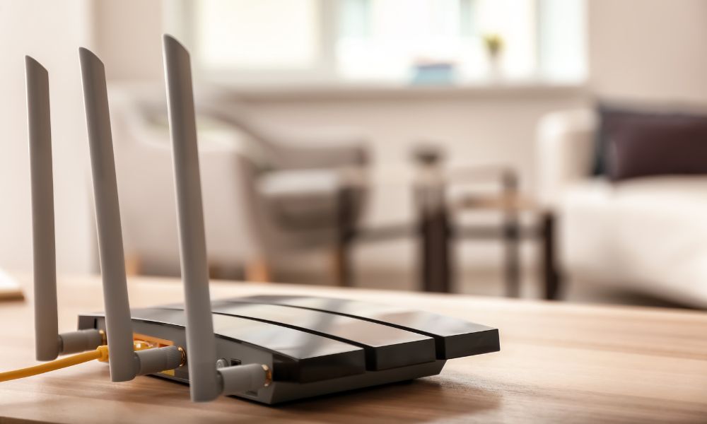 handywmn's tweet card. Having a solid wi-fi connection will greatly help your #smarthome and home Internet network. #techhelp