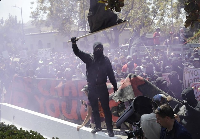 RealLibSmacker's tweet card. Battle plan reveals how radical leftists attack ICE, challenging claims about Antifa's existence.
