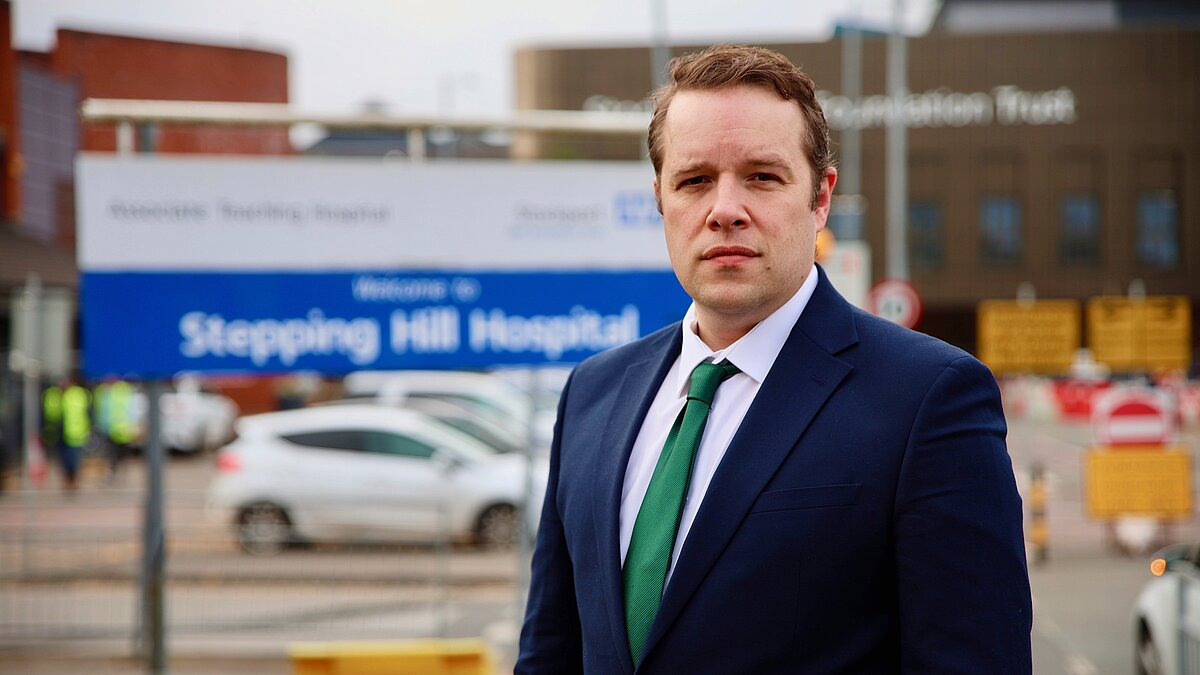 ThomasMorrison's tweet card. 🚨 1,219 patients in Stockport faced 12+ hour trolley waits in A&E this winter. This isn’t acceptable. Stepping Hill needs proper funding, and I’m fighting to end corridor care for good. Read more...