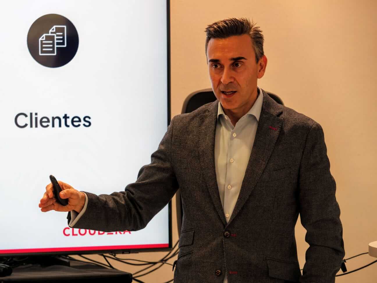 CoreNetworksSev's tweet card. Cloudera ha celebrado su décimo aniversario en España destacando una trayectoria de crecimiento sostenido a doble dígito