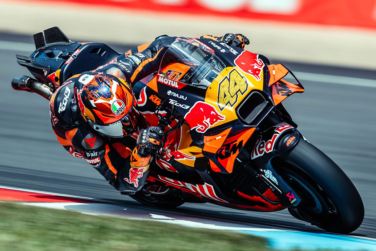 AUTOSPORT_web's tweet card. 　10月13日、レッドブルKTMテック3は、マーベリック・ビニャーレスがMotoGP第19戦オーストラリアGPと第20戦マレーシアGPを欠場し、代役としてポル・