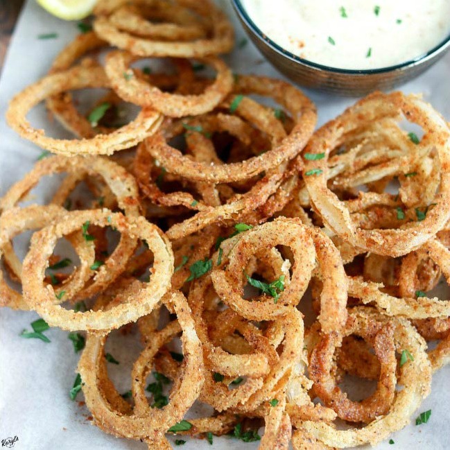 servfromscratch's tweet card. Crispy Fried Onion Straws are seasoned and lightly breaded thin-sliced onions, pan-fried to golden perfection. They're so delicious as a snack, side, or on top your favorite burger!