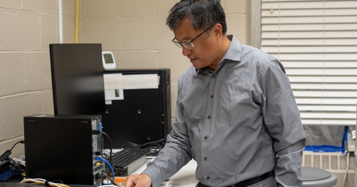 IOS_OSU's tweet card. Ronald M. Reano, PhD, leads national effort to bring real-world quantum computing tools into the classroom