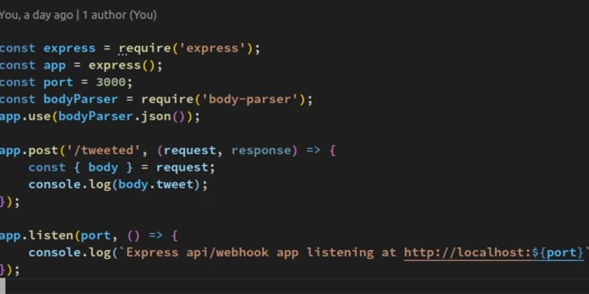 CodigoMaestroOK's tweet card. Learn what a Webhook API is, how it differs from a traditional API, and how to develop, test, and secure your own webhook endpoints with open-source tools.