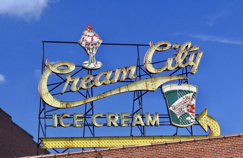 tntechoracle's tweet card. In the heart of downtown, a three-ton neon sign illuminates Broad Street below. The smell of fresh made sweet waffle cones fills the air before you even step inside the infamous ice cream shop. ...